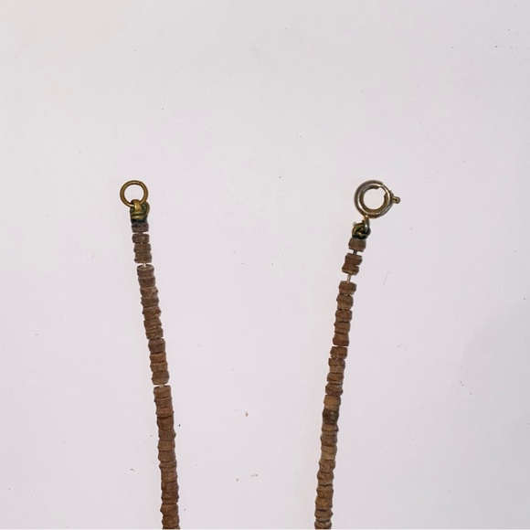 Vintage Wooden Seed Bead and SeaShell Necklace with Faux Turquoise Accent - Picture 5 of 9